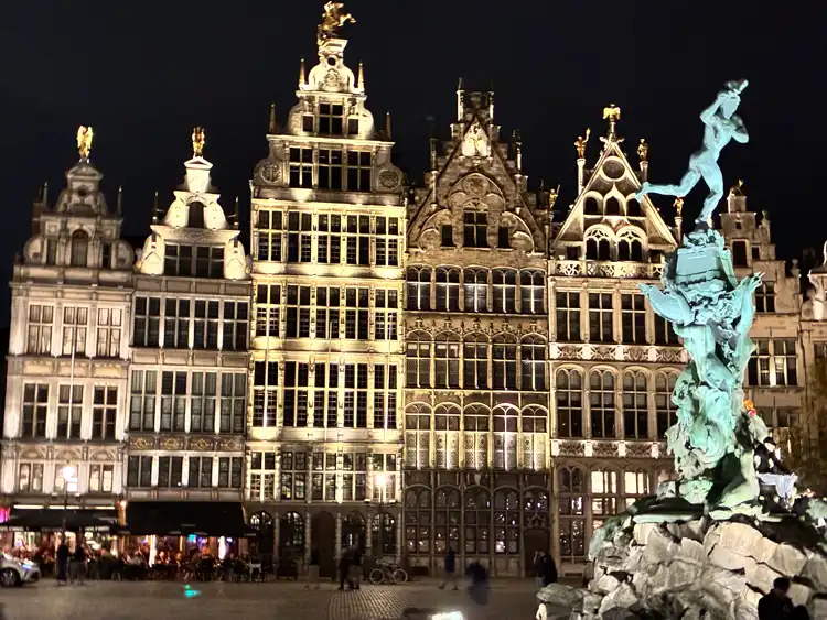Take your backpack - Belgium - 3