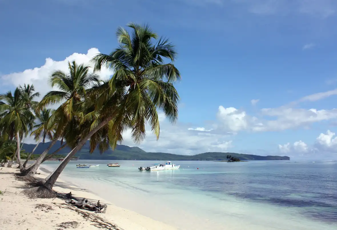 Backpacking in Full Travel Guide