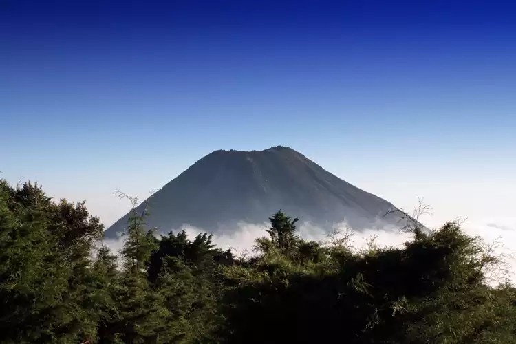 Backpacking in El Salvador