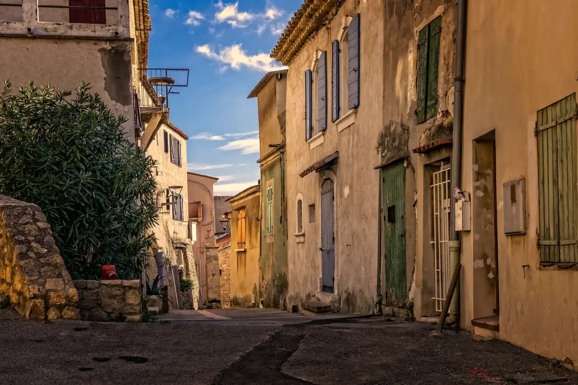 !france - pixabay - alley-2995354