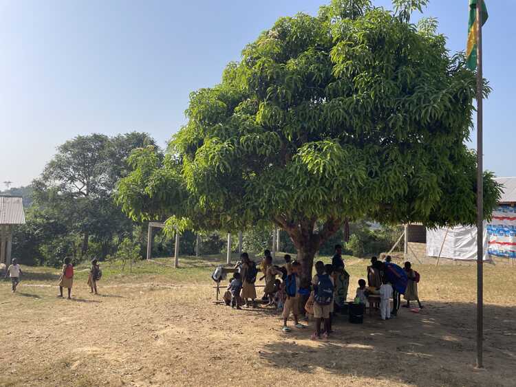 Take your backpack - Ghana - 42
