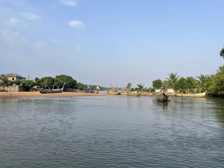 Take your backpack - A few days in paradise (Busua, Butre, Dixcove) - 0