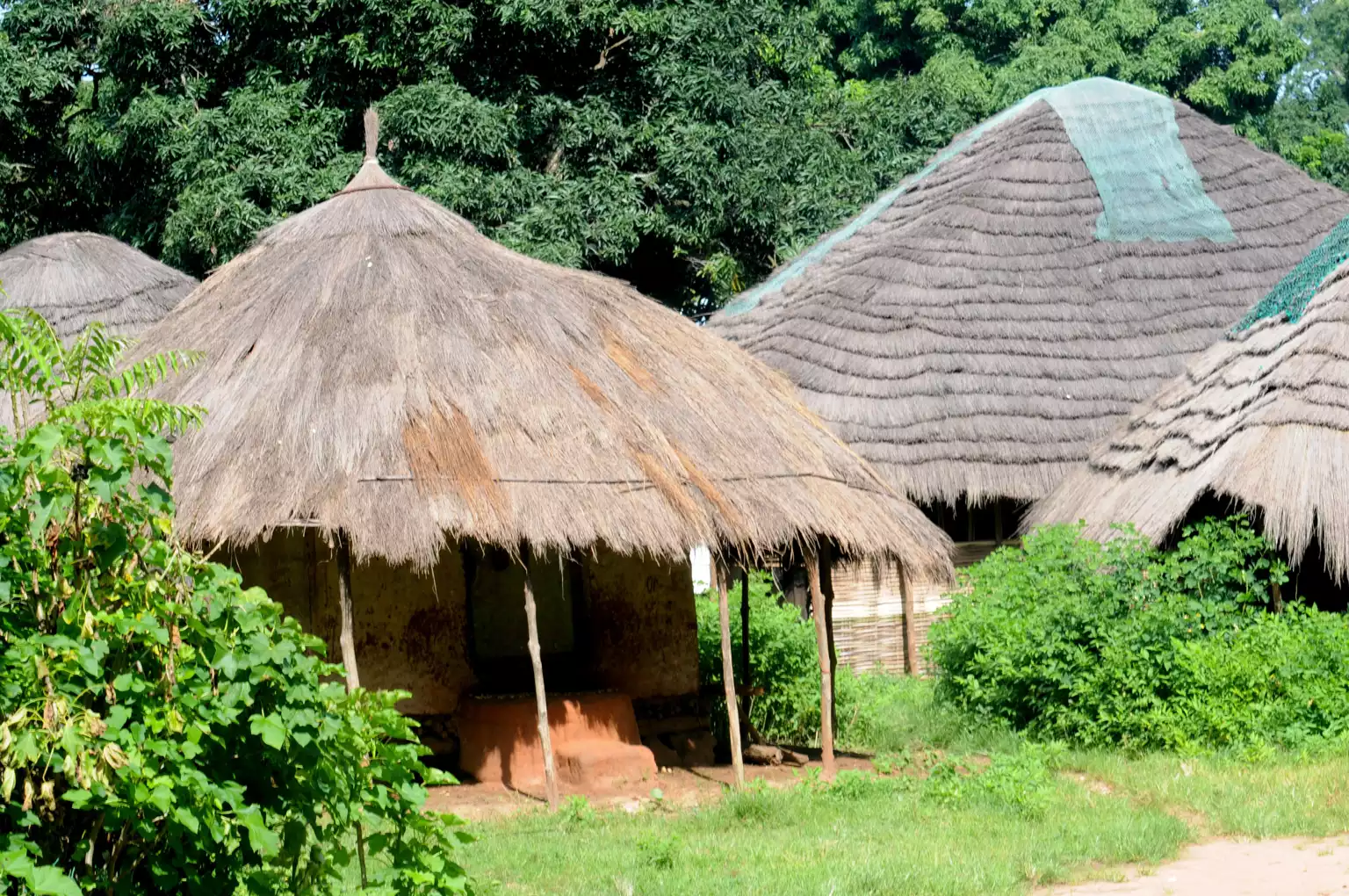 pixabay-guinea-bissau -village-431731