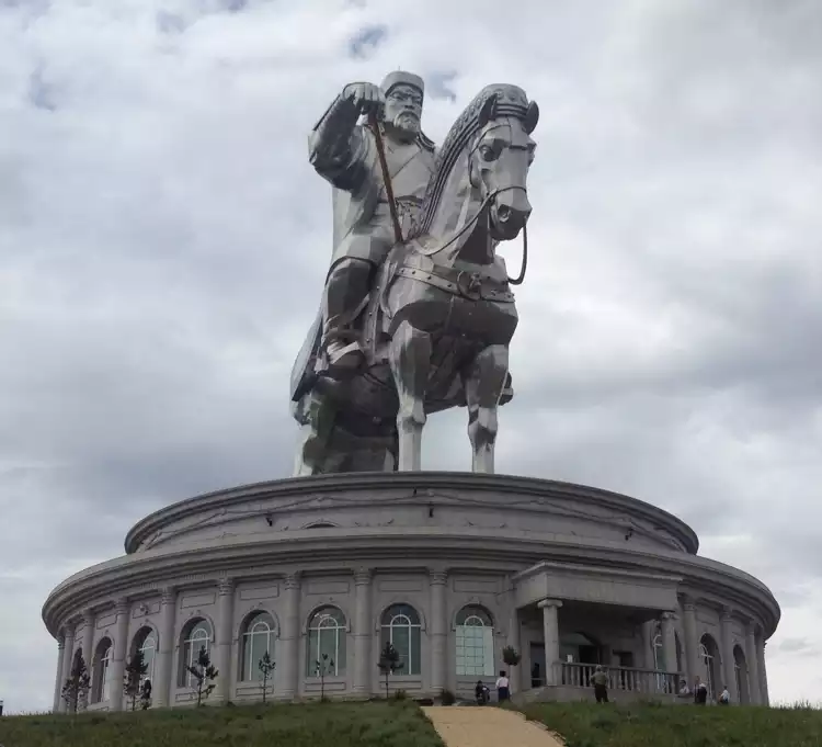 Take your backpack - Mongolia - 13