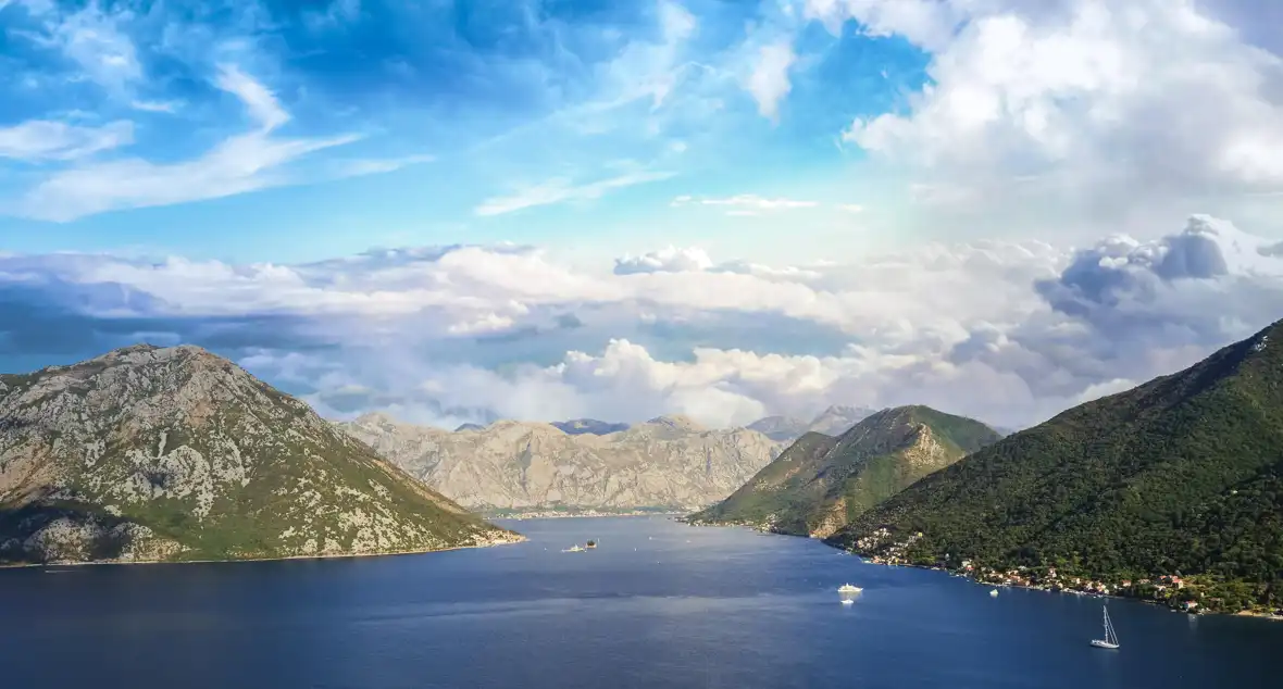montenegro- bay-5675837
