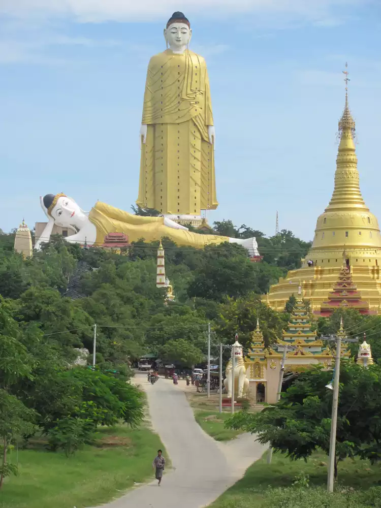 Take your backpack - Myanmar - 47
