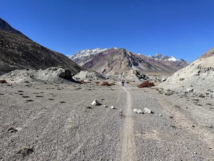 Take your backpack - Pakistan - 15