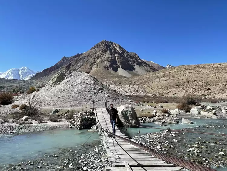Take your backpack - Pakistan - 18