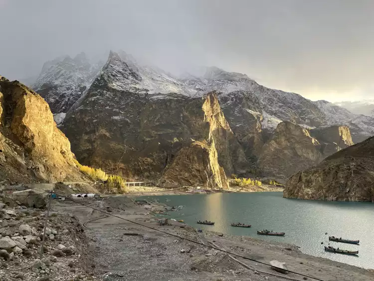 Take your backpack - Pakistan - 27