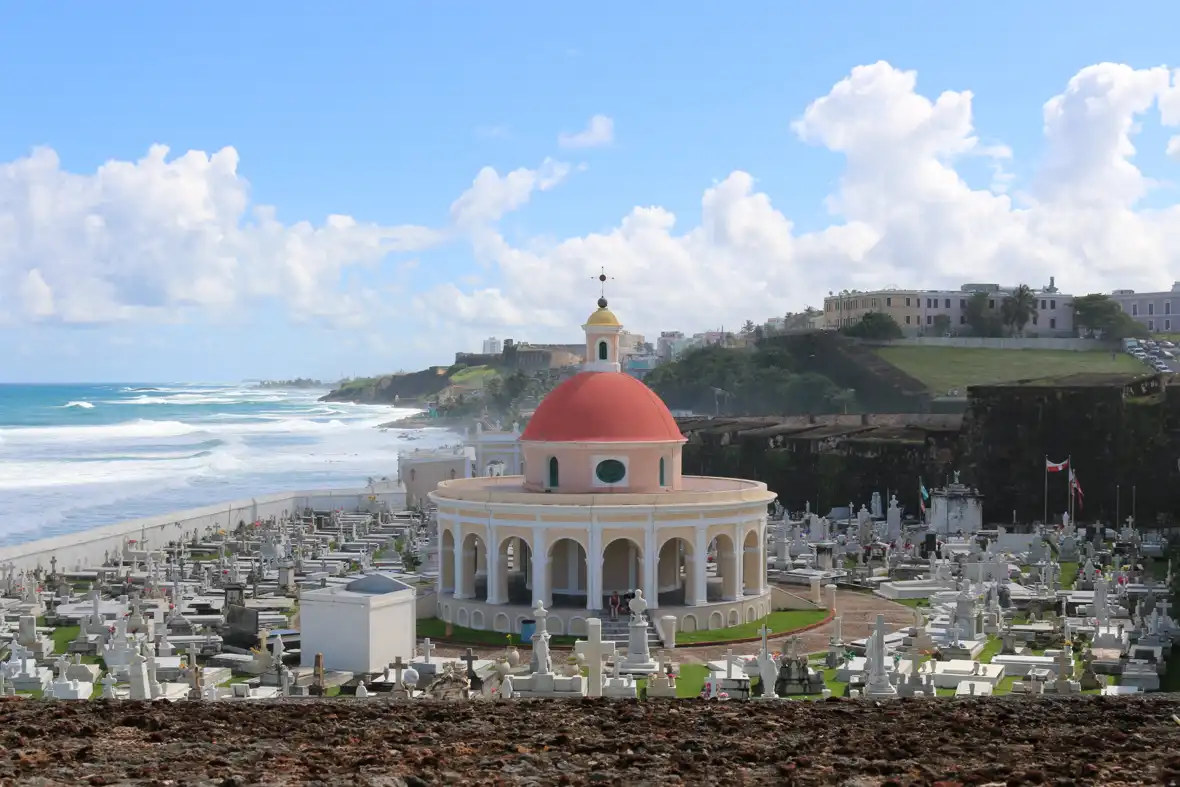 puerto-rico-pixabay - graveyard-602357