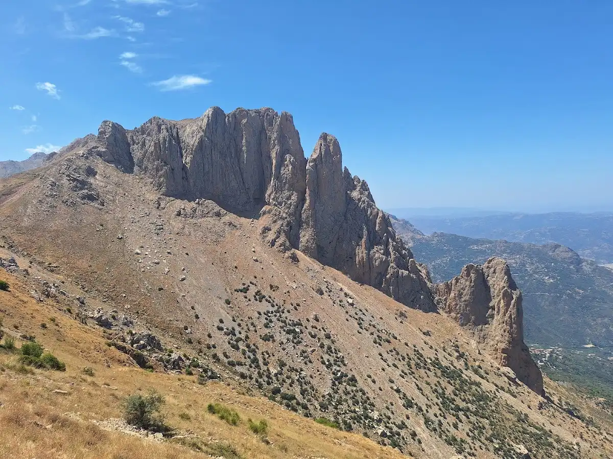 algeria-hike-djurdjura-mountains v1