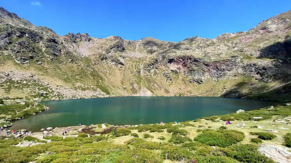 andorra-hike-estanys-de-tristaina