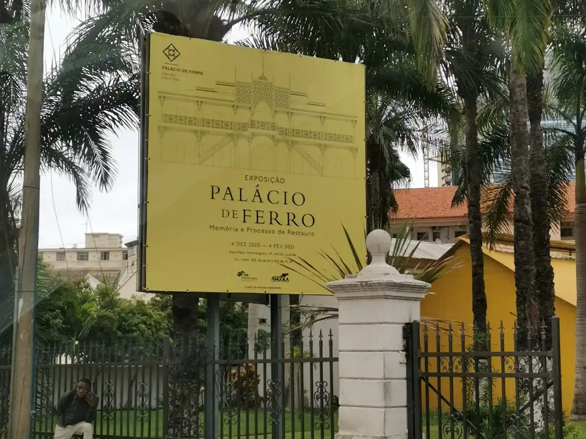 angola-attraction-palacio-de-ferro v1