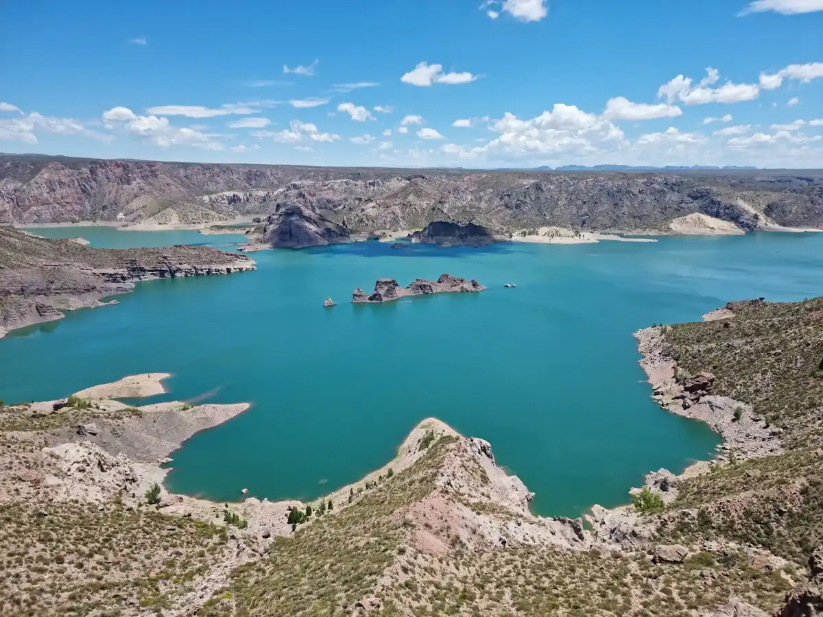argentina-unique-site-canon-del-atuel