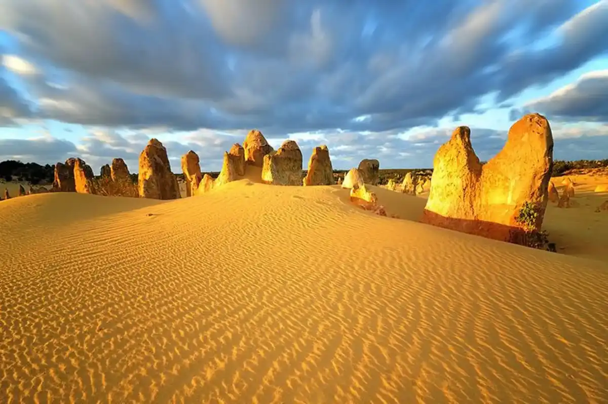 australia-national-park-nambung-national-park-pinnacles