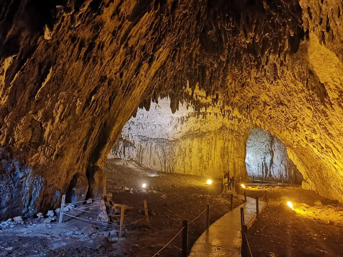 bosnia-and-herzegovina-attraction-bijambare-cave-complex-visitor-area