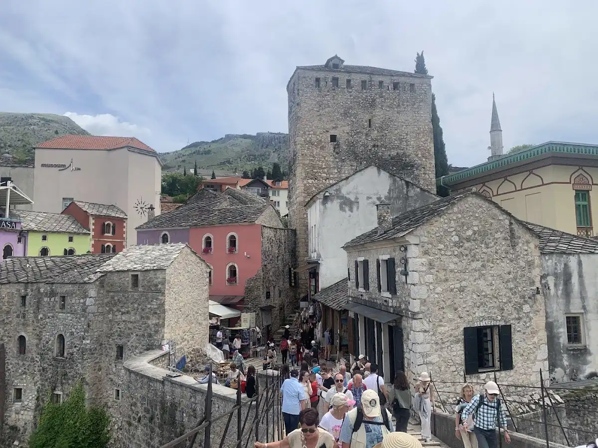 bosnia-and-herzegovina-attraction-old-bridge-museum-mostar