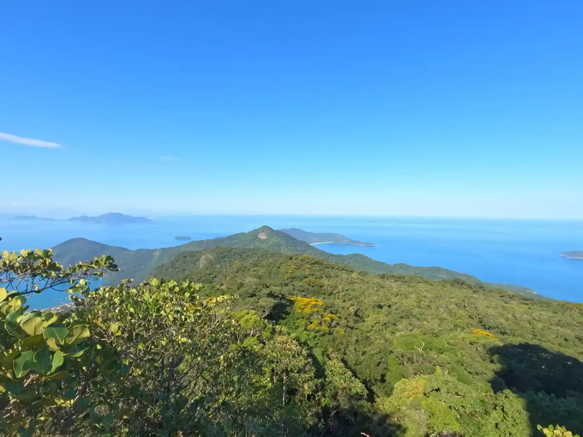 brazil-hike-pico-do-papagaio