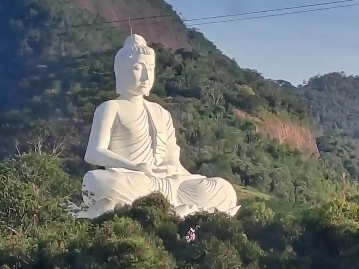 brazil-unique-site-buda-gigante-de-ibiracu