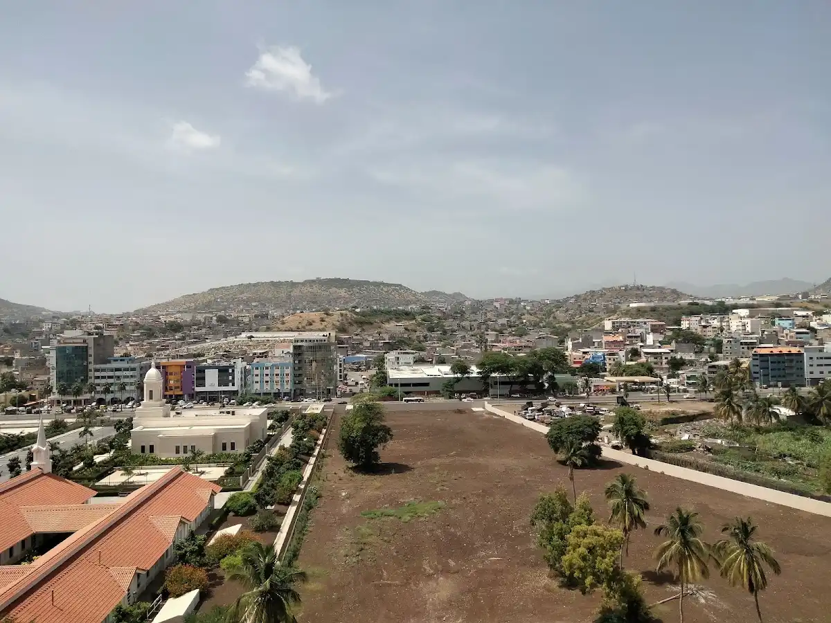 cabo-verde-attraction-palacio-da-cultura-ildo-lobo