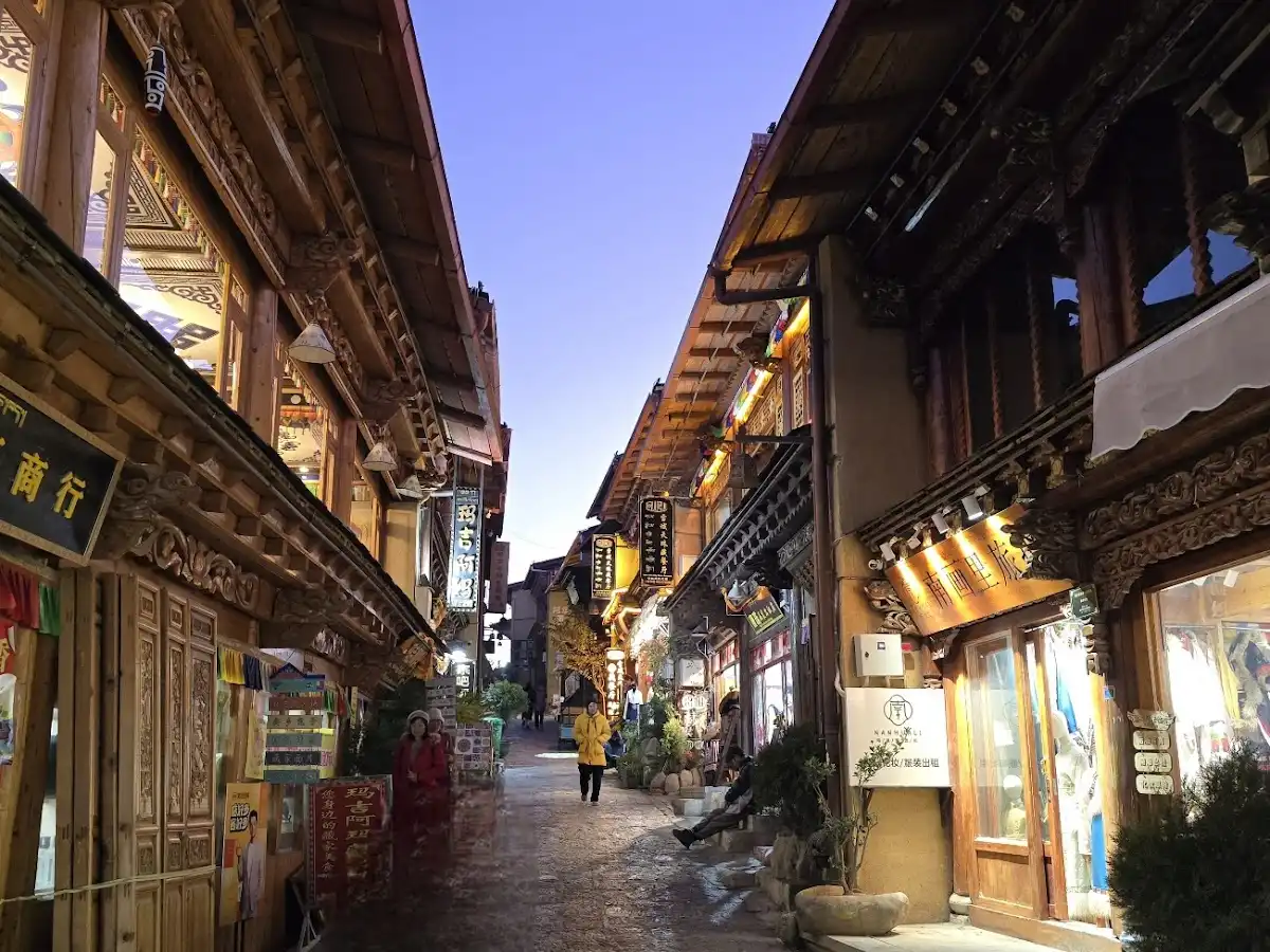 china-unique-site-dali-ancient-town