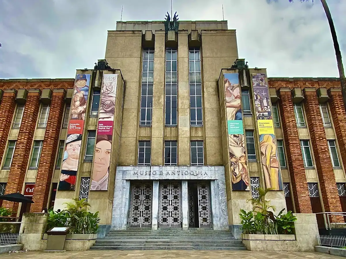 colombia-attraction-museo-de-antioquia v1