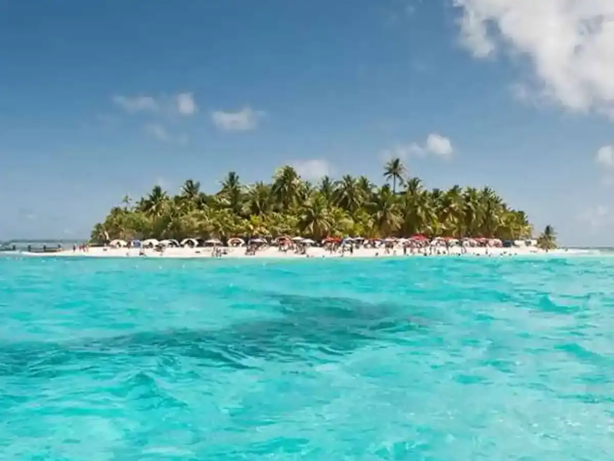 colombia-beach-san-andres