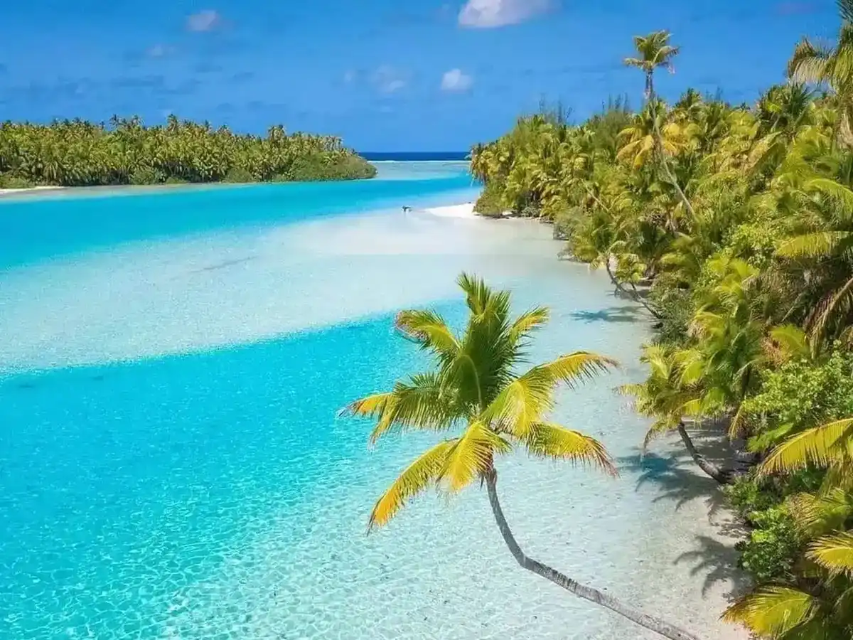 cook-islands-city-titikaveka-village