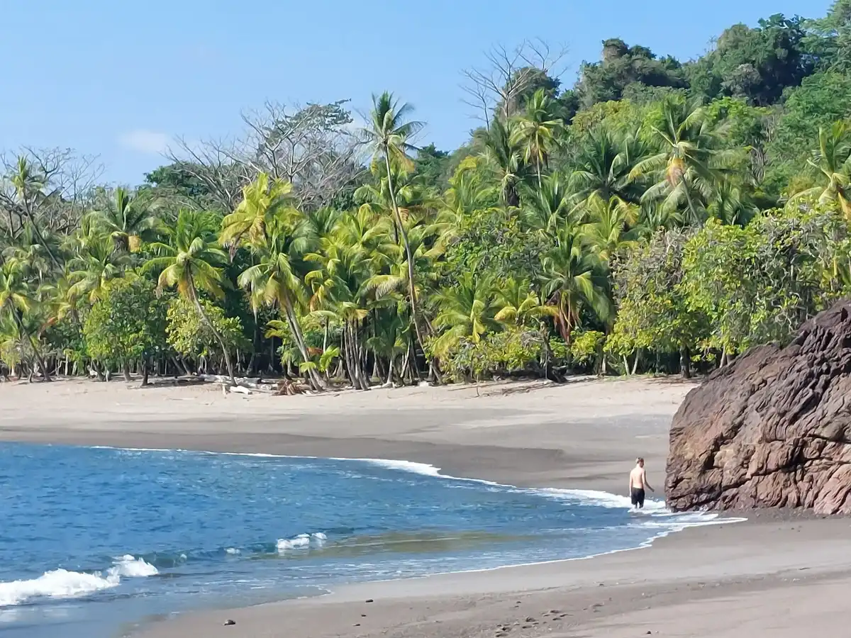 costa-rica-hike-drake-bay-to-san-josecito-coastal-trail