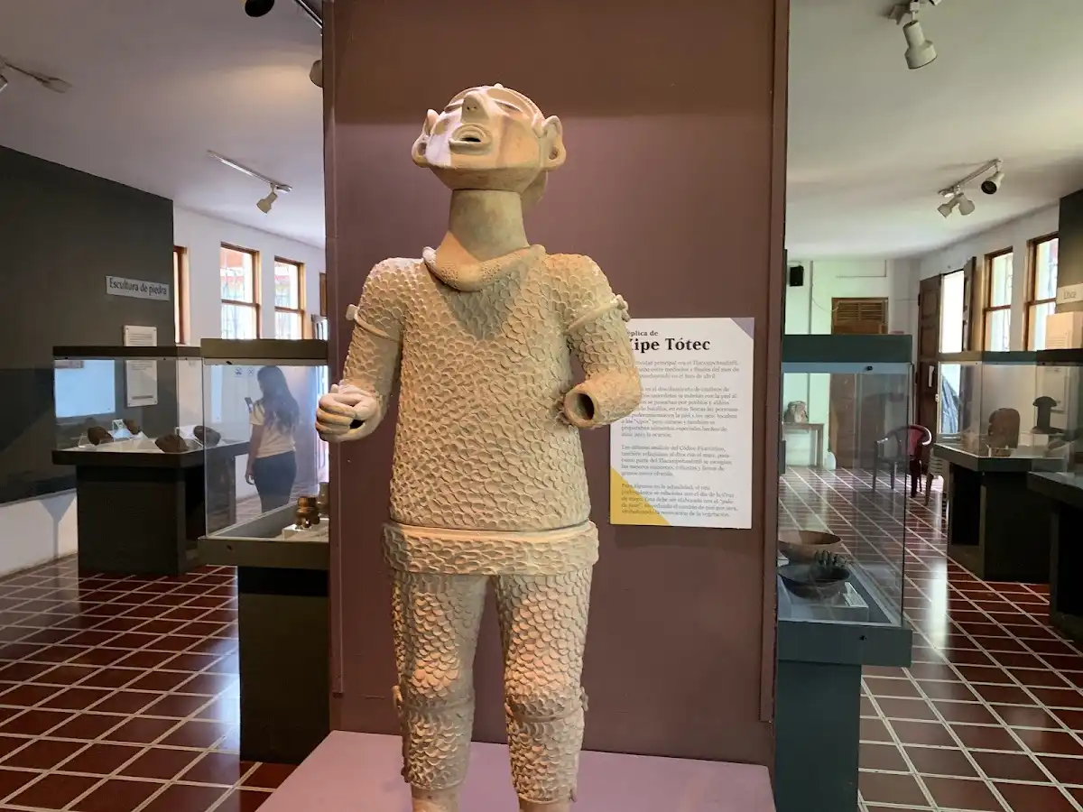 el-salvador-attraction-tazumal-archaeological-site v1