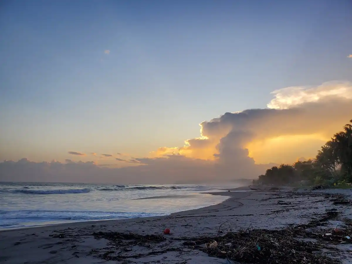 el-salvador-beach-playa-san-diego