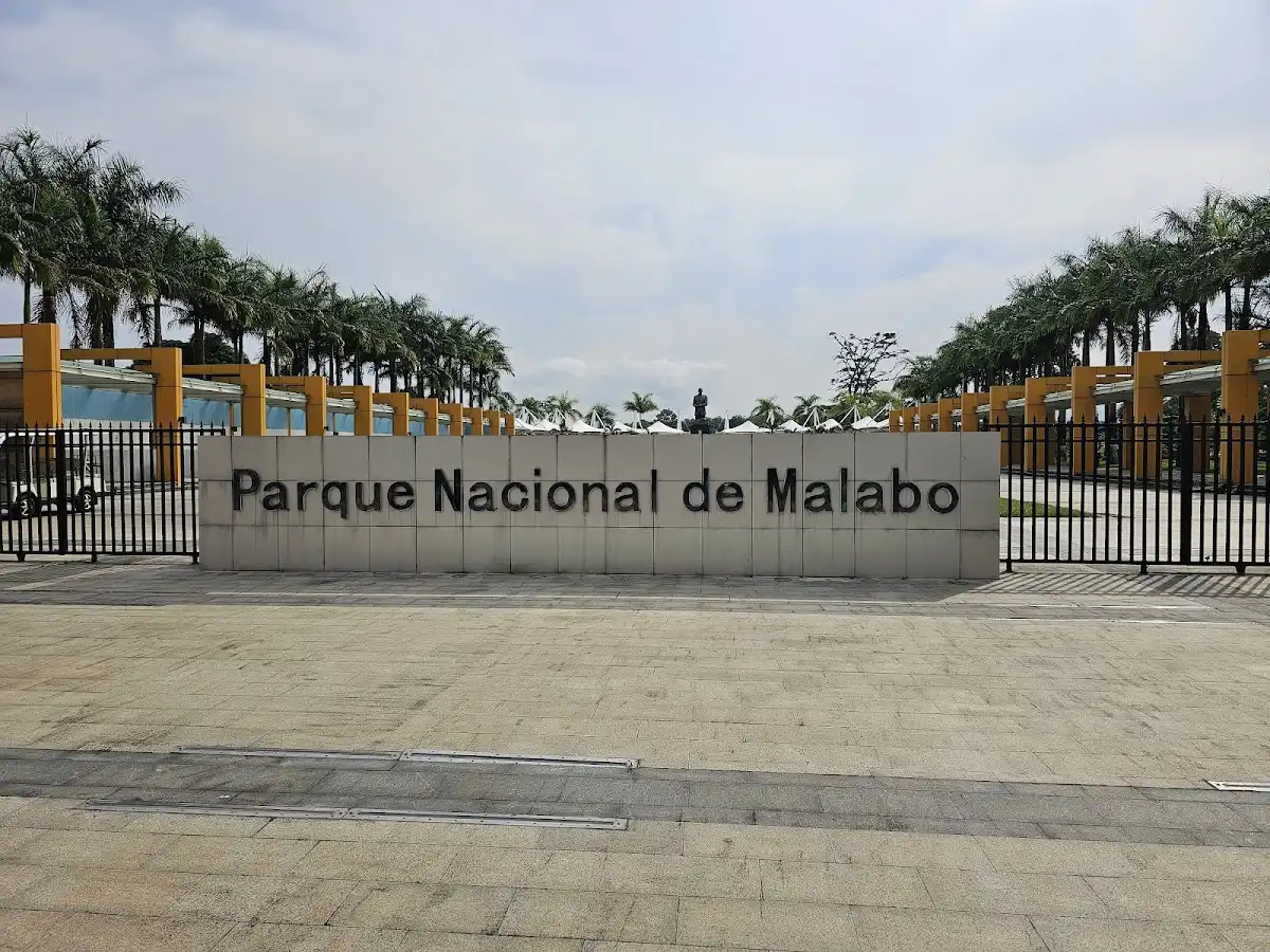 equatorial-guinea-attraction-malabo-national-theatre