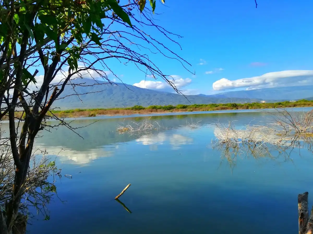 equatorial-guinea-unique-site-laguna-de-rincon