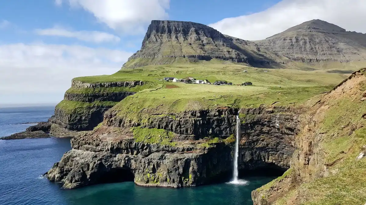 faroe-islands-city-gasadalur