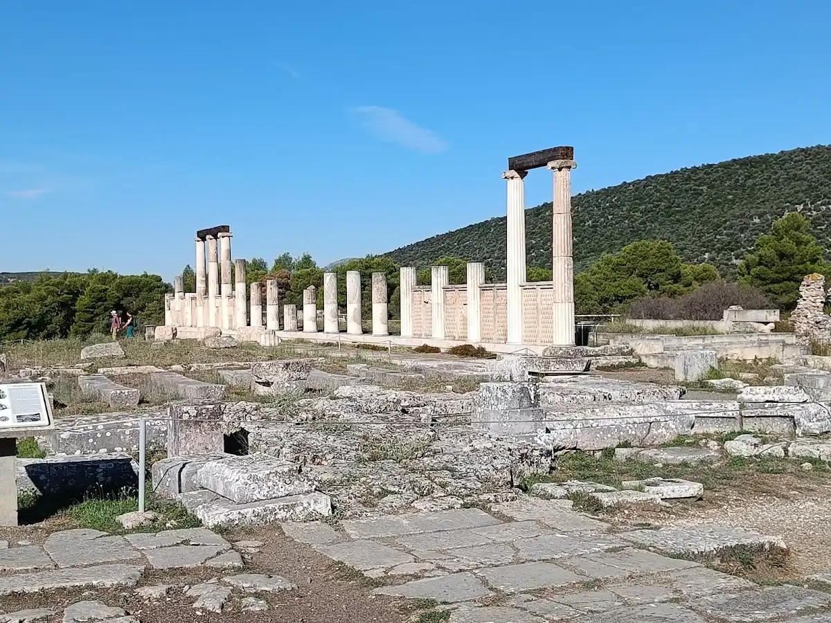 greece-unique-site-sanctuary-of-asklepios-at-epidaurus
