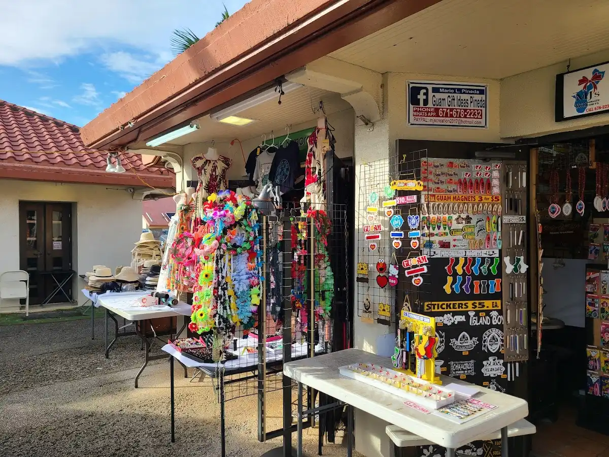 guam-attraction-chamorro-village-night-market
