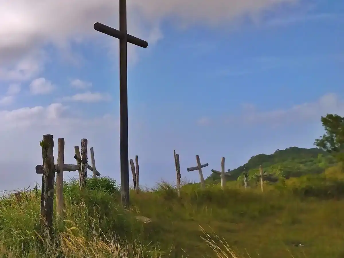 guam-hike-mount-lamlam-trail