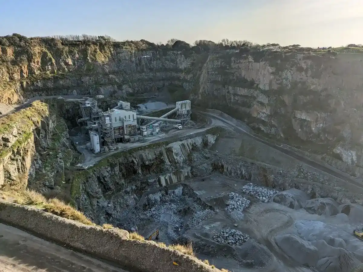 guernsey-hike-cliff-path-walk