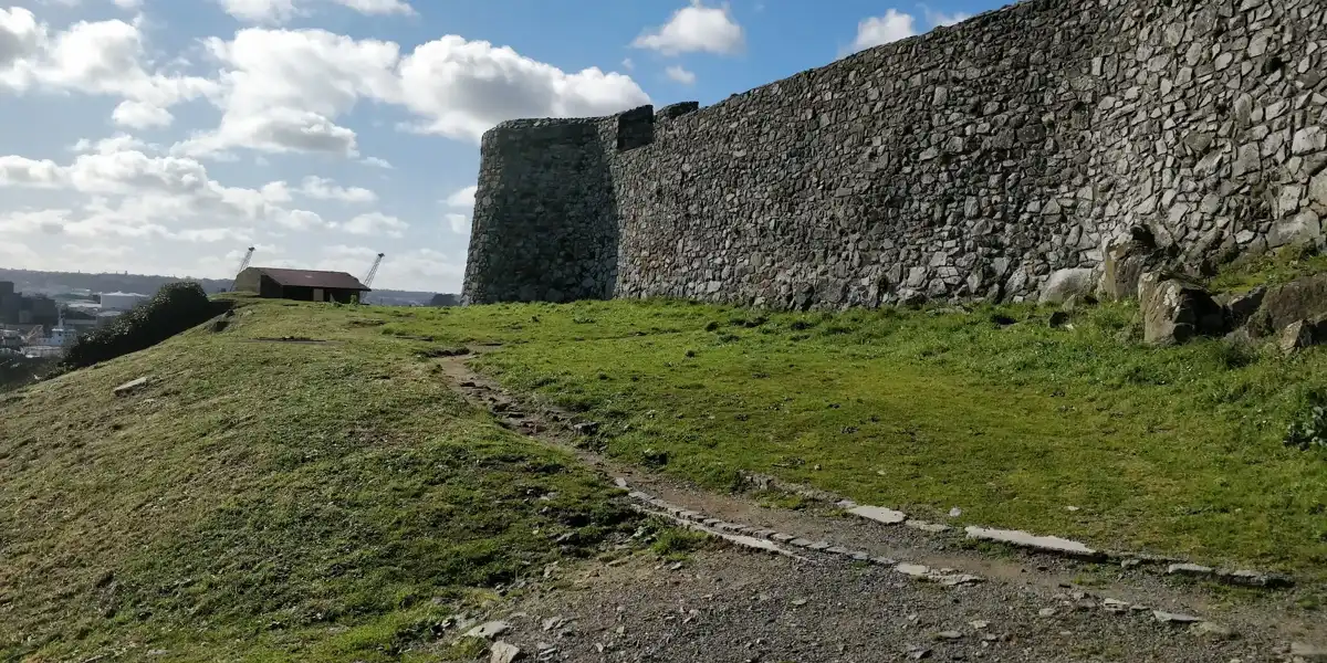 guernsey-unique-site-vale-castle