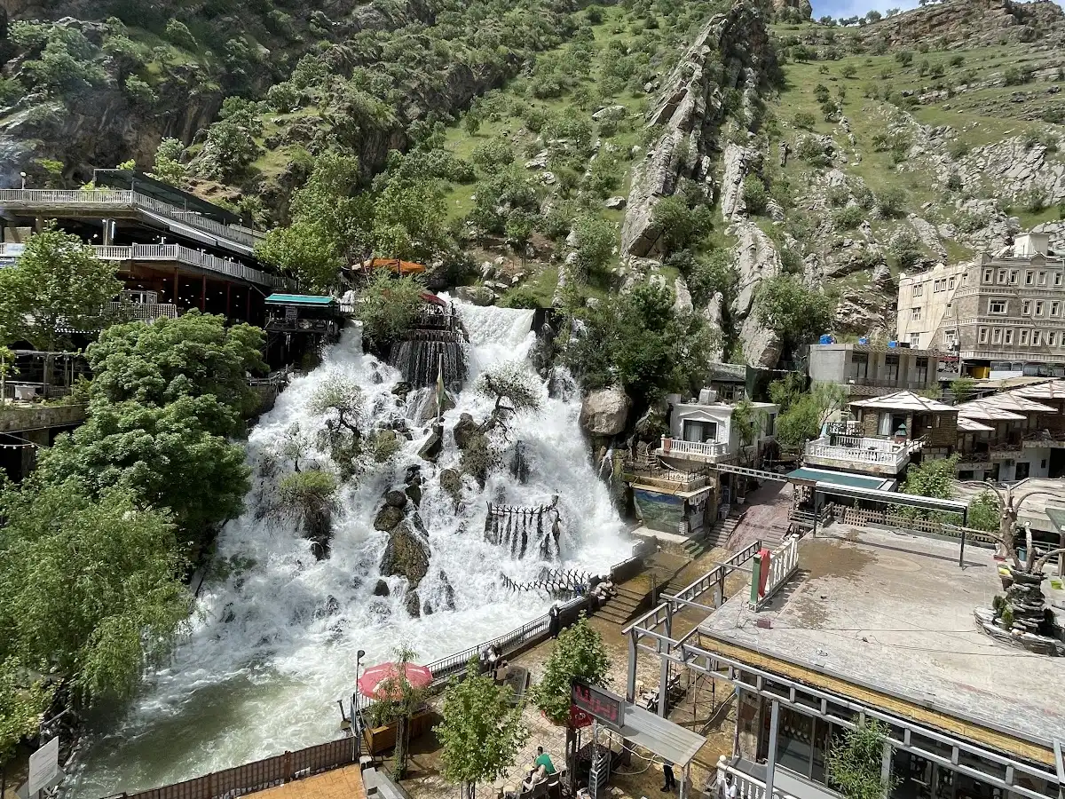 iraq-hike-bekhal-waterfall