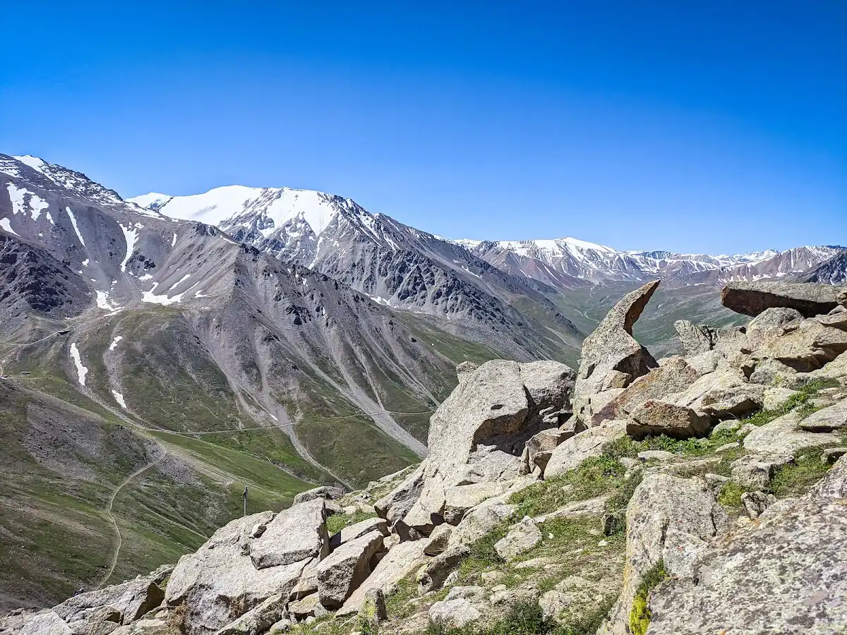 kazakhstan-hike-big-almaty-lake