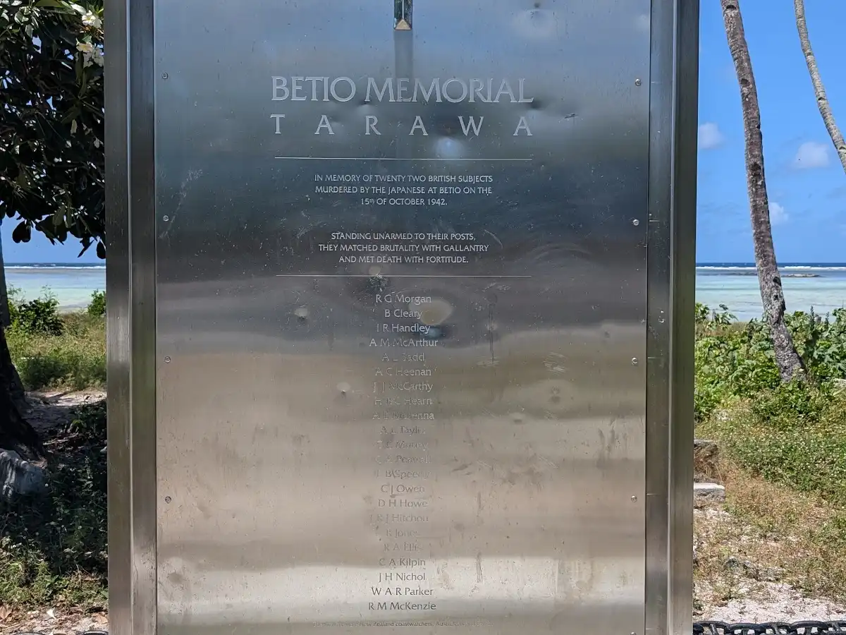 kiribati-attraction-world-war-ii-relics-of-betio