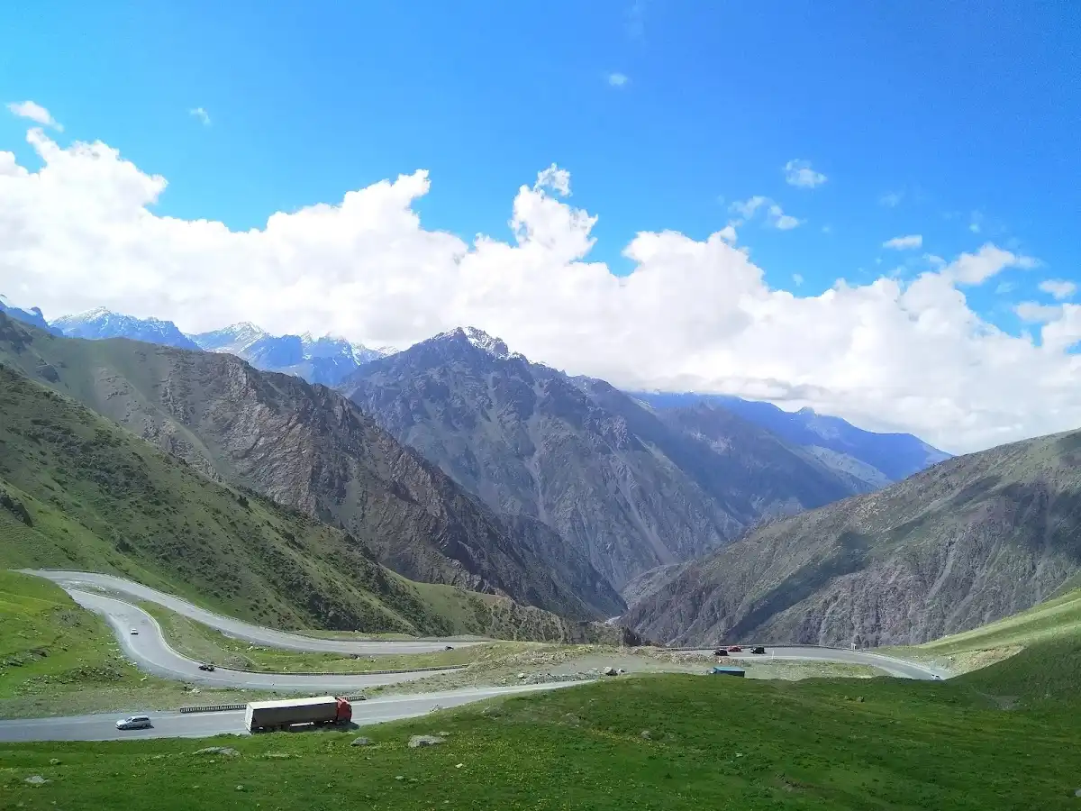 kyrgyzstan-unique-site-too-ashuu-pass