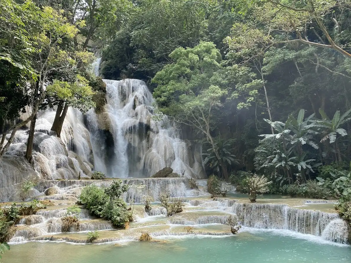 laos-hike-luang-prabang-waterfall
