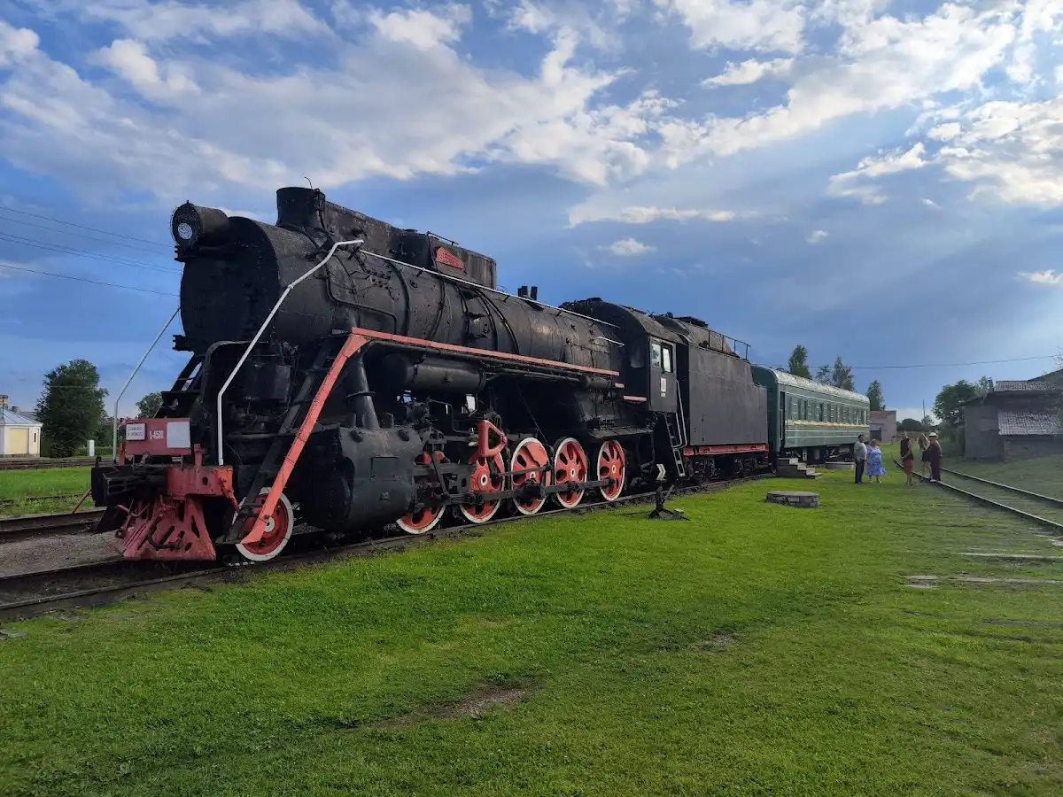 latvia-unique-site-narrow-gauge-train-gulbene-aluksne v1