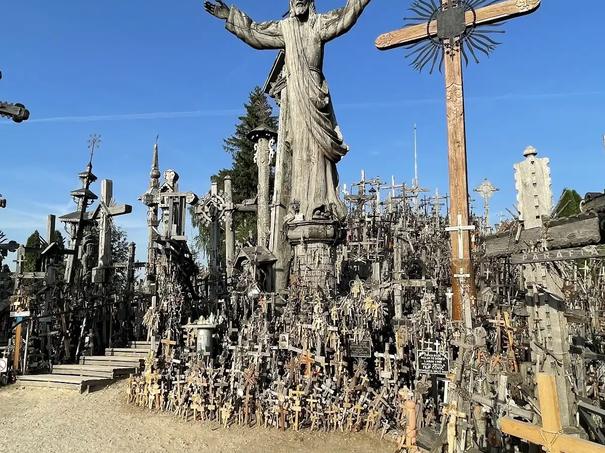 lithuania-unique-site-hill-of-crosses