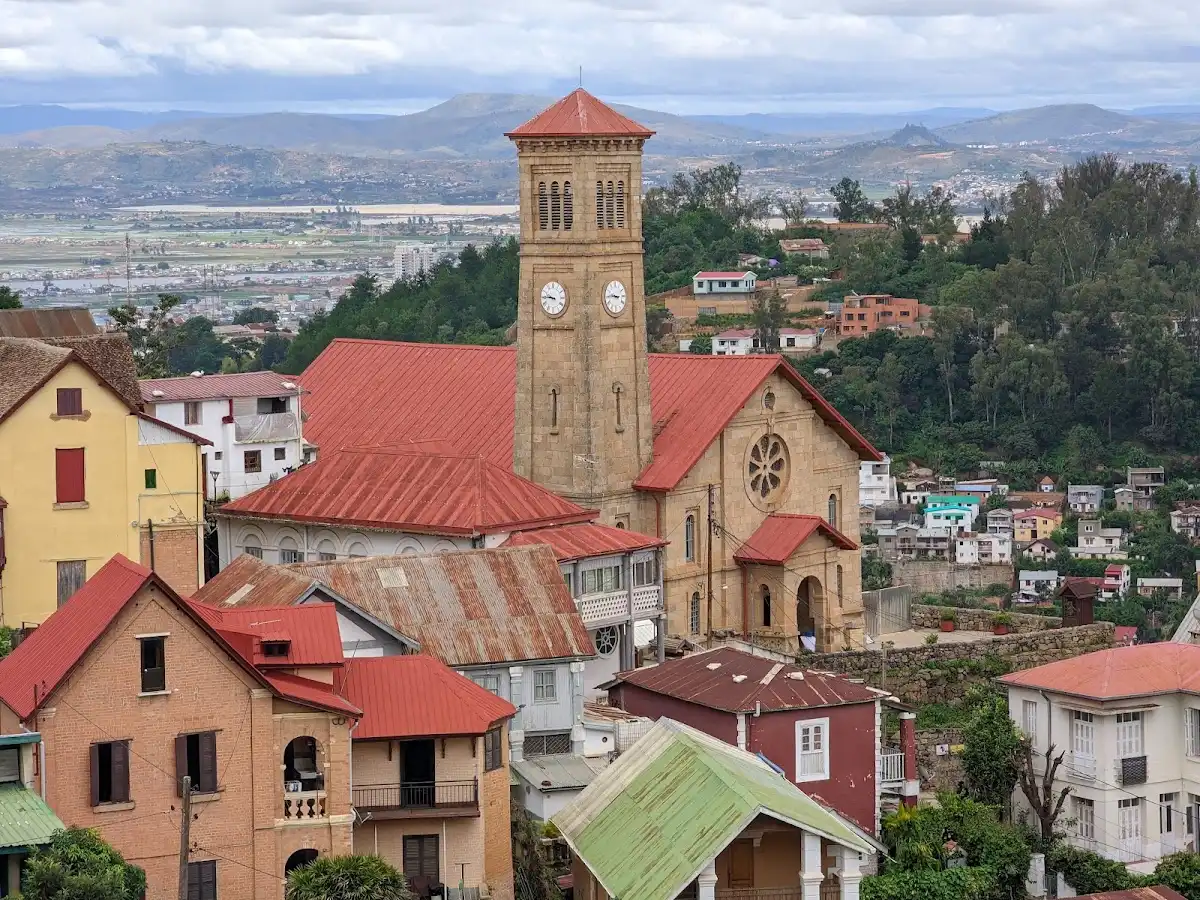 madagascar-attraction-andafiavaratra-palace-museum