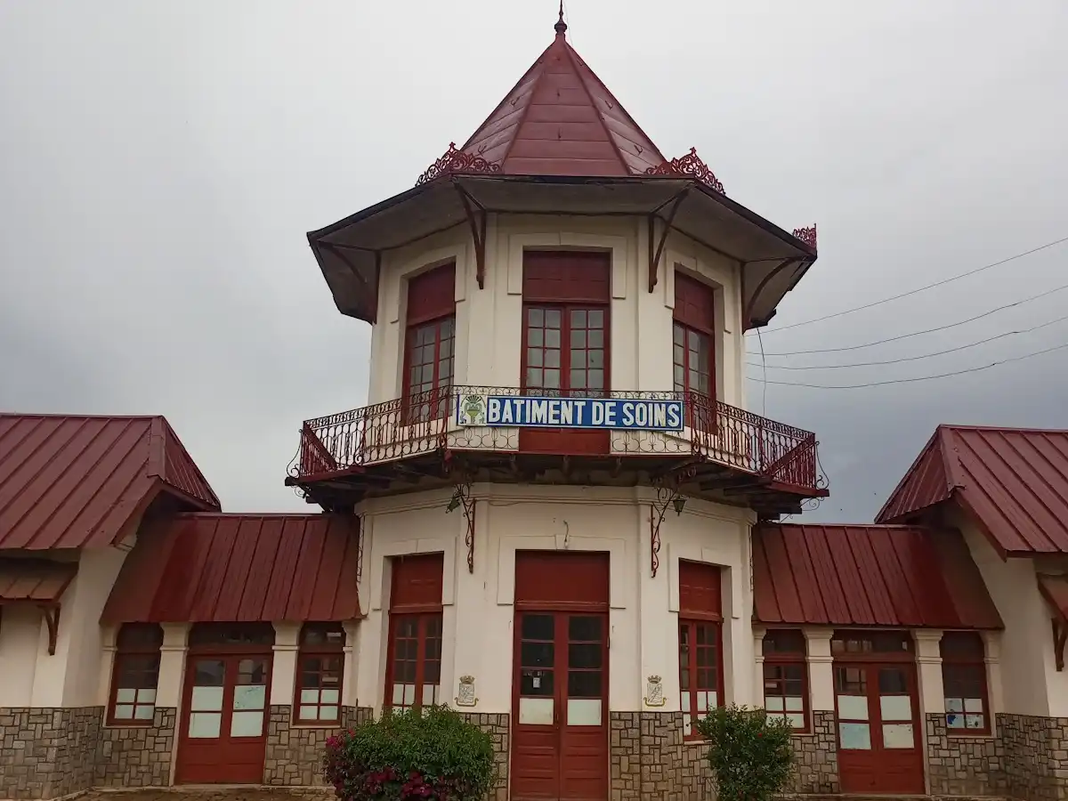 madagascar-attraction-antsirabe-thermal-baths