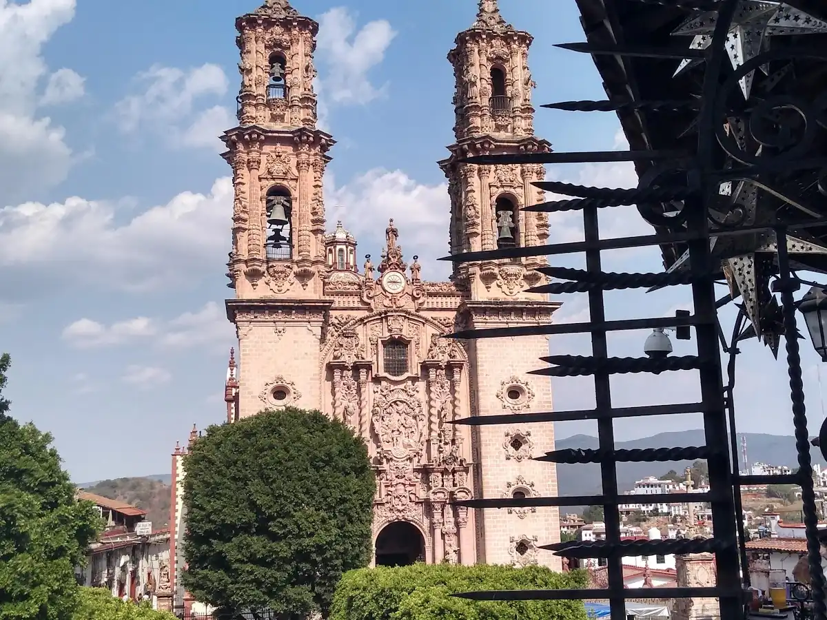 mexico-city-taxco