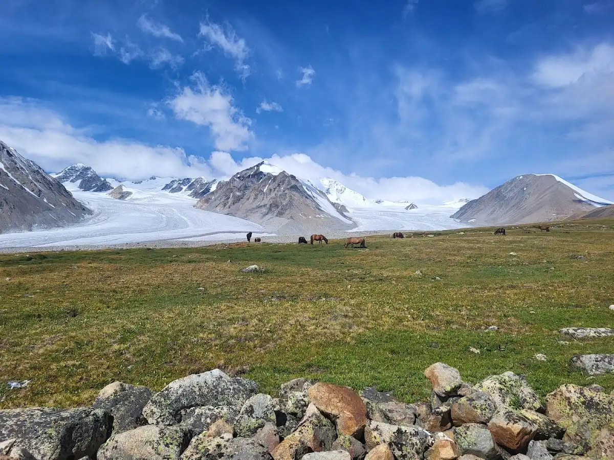 mongolia-national-park-altai-tavan-bogd-national-park